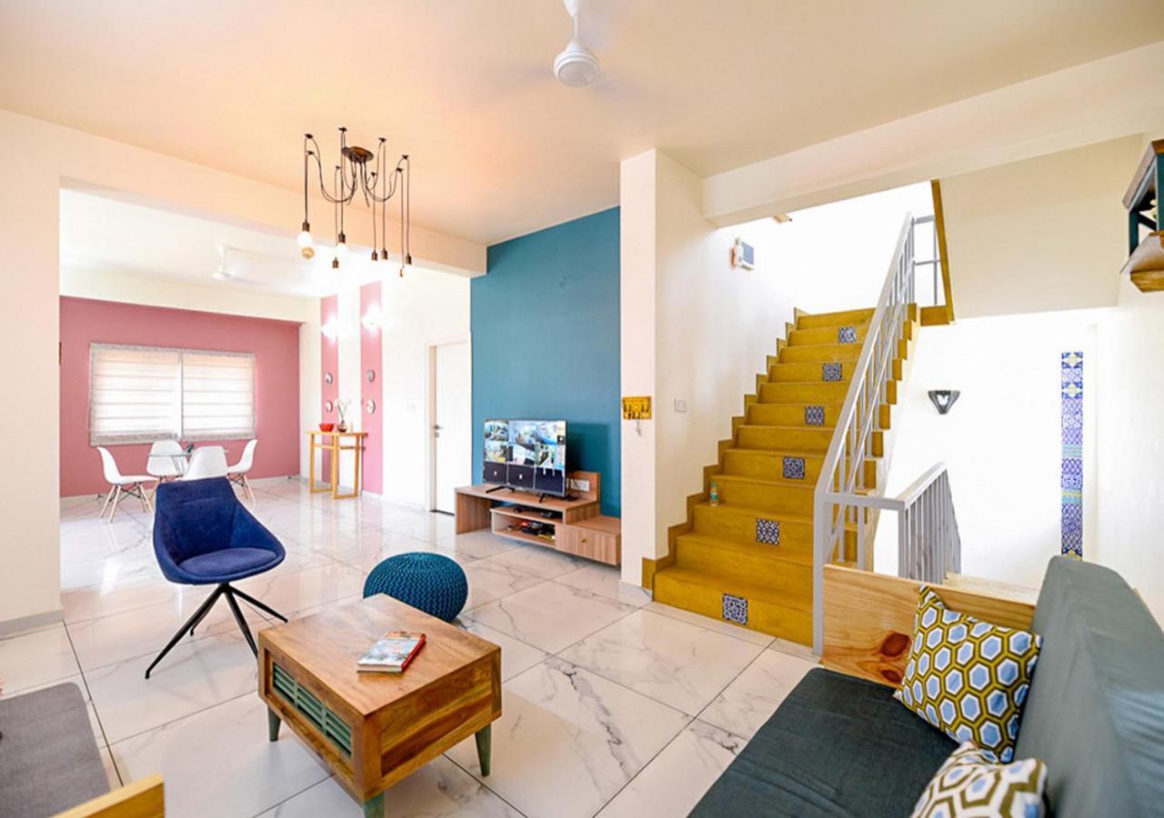 Agastya Villa By Veo - Part Of Stayvista Badami Exteriör bild